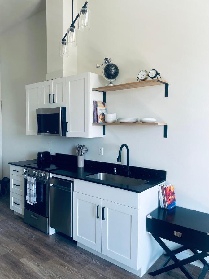 Sleeping Uptown Apartment Seattle Ngoại thất bức ảnh